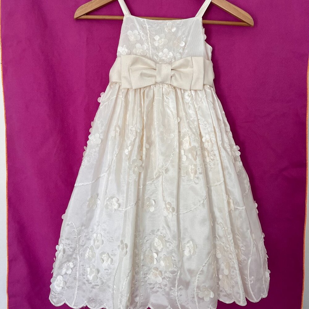 Flower girl dress, size 6